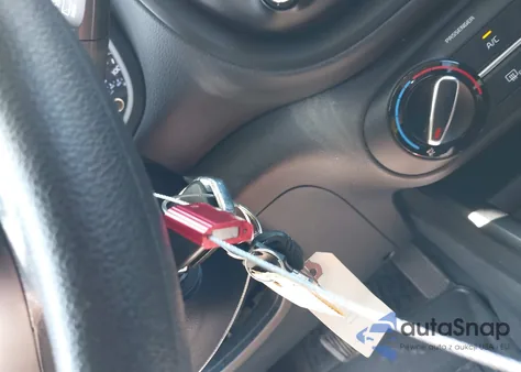 2020 Kia Soul S z USA, uszkodzony, nr VIN KNDJ23AU8L7730719